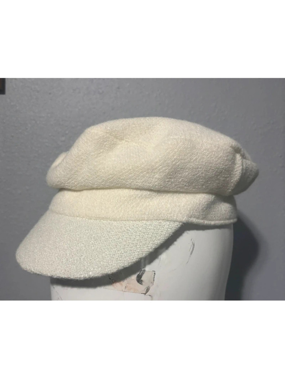 Bernard NY Plush hat one size